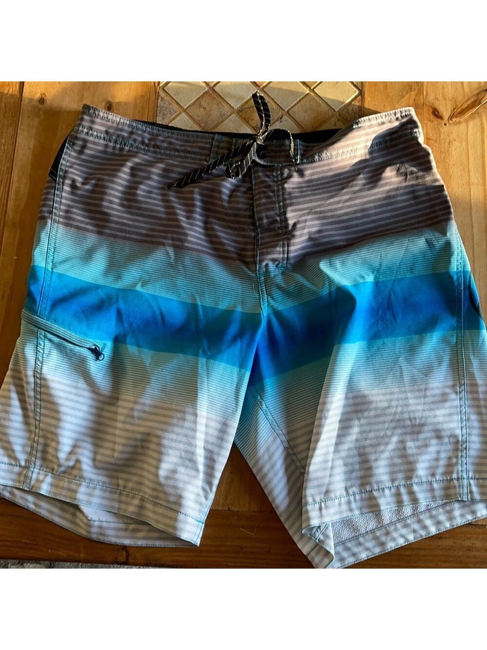 Ripzone board shorts size 36🔥🔥